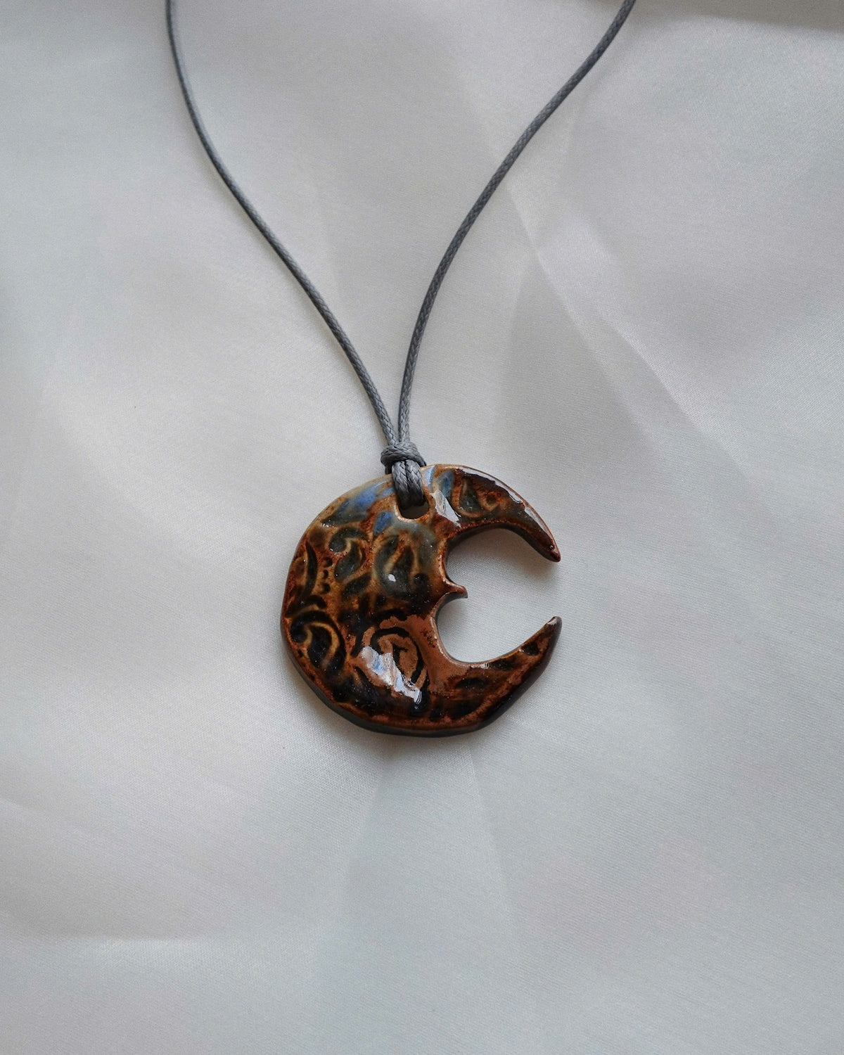 Moonie Ceramic Necklace