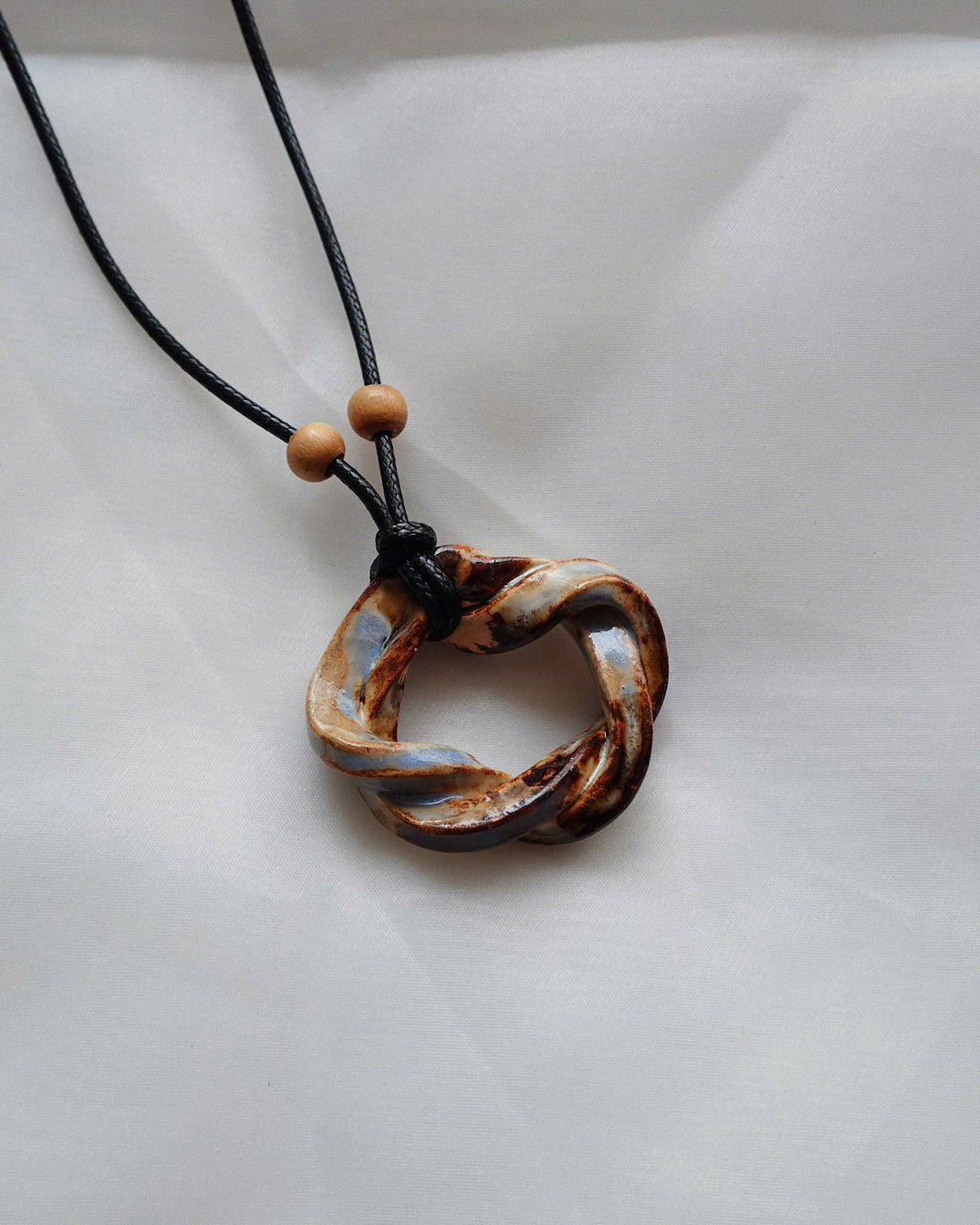 Winding Ceramic Necklace